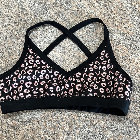 Emily Hsu Designs leggings & sports bra. Leggings size xs Sports bra, size s. - Picture 8 of 11